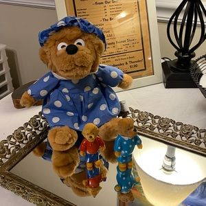 Vintage Berenstain Bears Collectibles